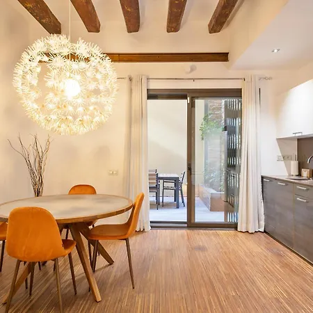 Alcam Boqueria Apartman *